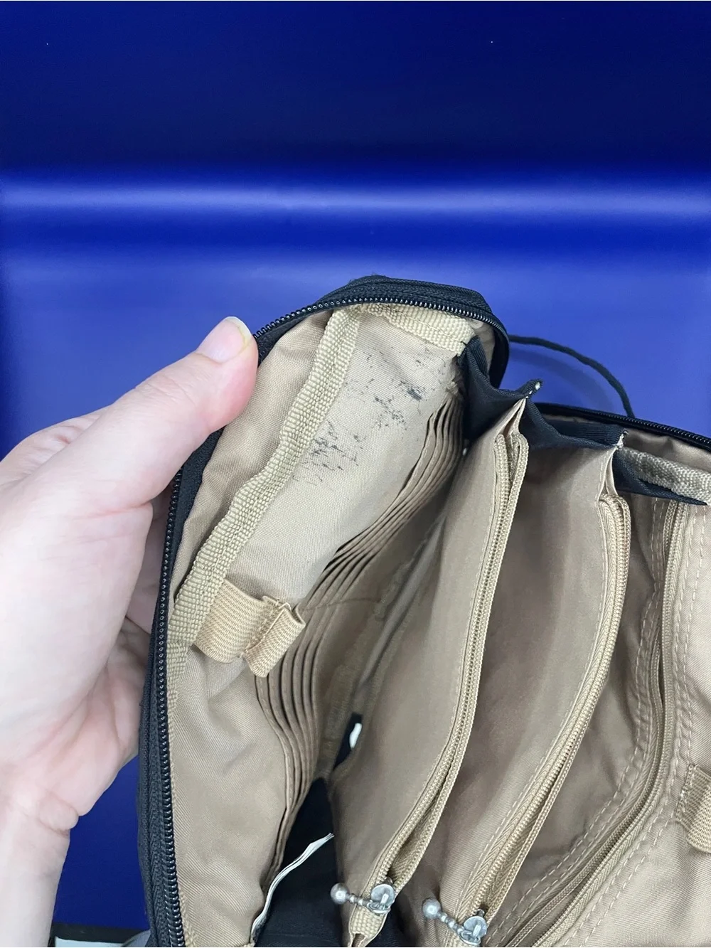 Baggallini Black Compact Crossbody Messenger
